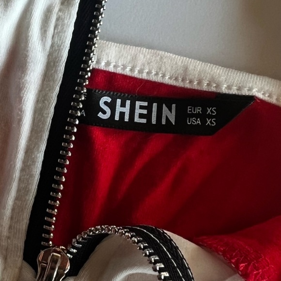 SOLD! 4 Crop Camis Bundle - Picture 9 of 16